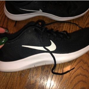 Nike tennis shoes